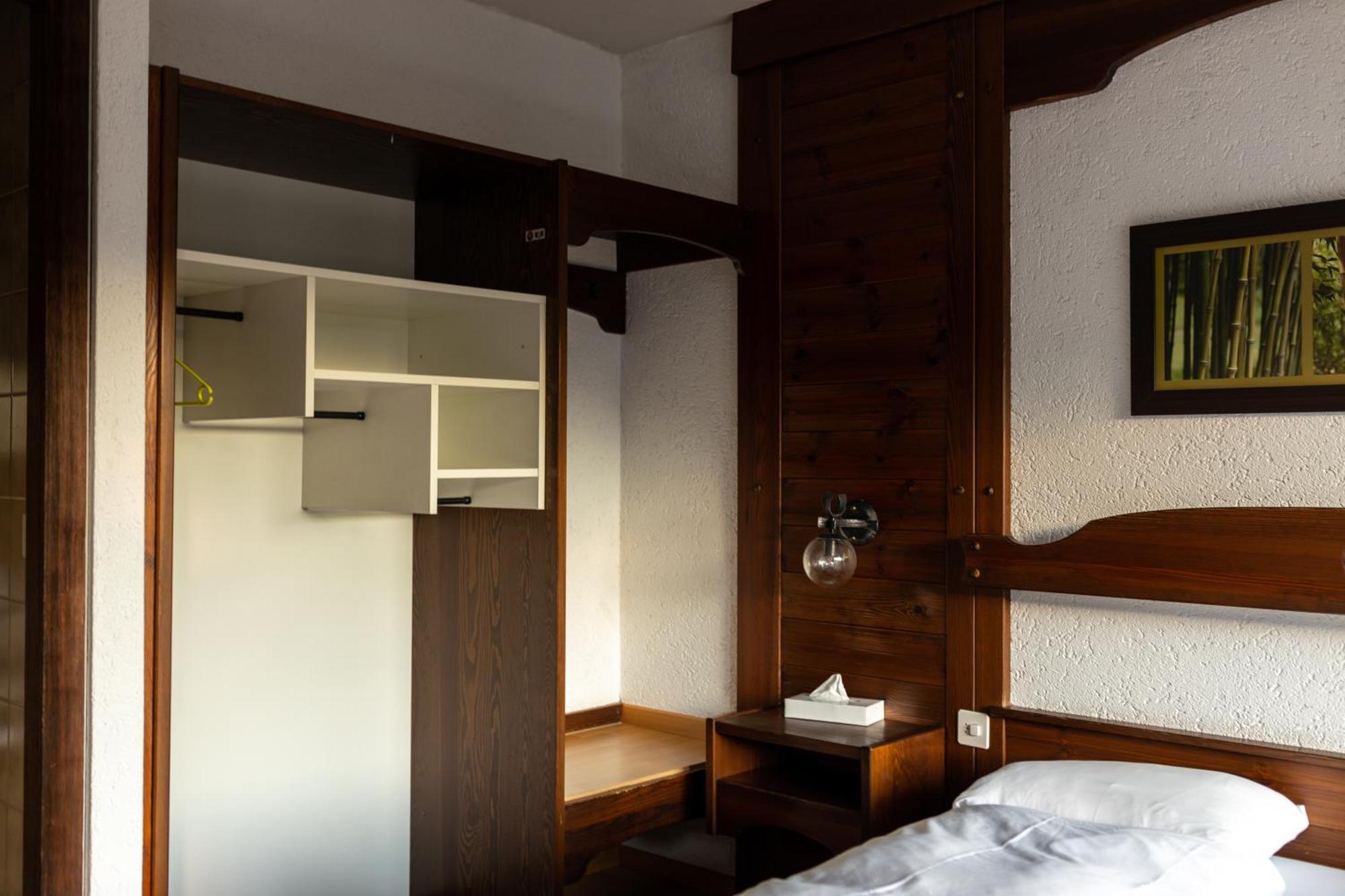 Hotel Agence Alv - Art Le Vin Salgesch